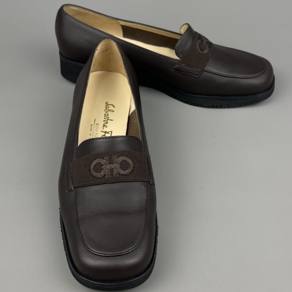 Authentic FERRAGAMO Boutique Leather Loafers